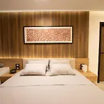 Jacuzzi Paradise Pyramids Panoramic View 502